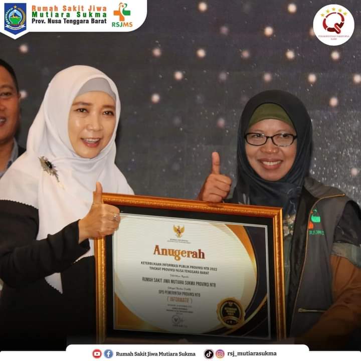 KEMBALI RSJMS RAIH PENGHARGAAN TERBAIK KEDUA SEBAGAI BADAN PUBLIK INFORMATIF PADA PENGANUGERAHAN KETERBUKAAN INFORMASI PUBLIK KATEGORI OPD PROVINSI NTB TAHUN 2022